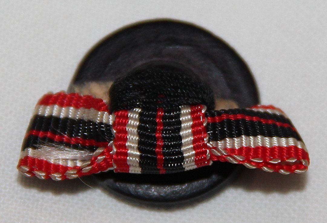 Q087. WWII GERMAN WAR MERIT MEDAL LAPEL BUTTON RIBBON BAR - B & B Militaria